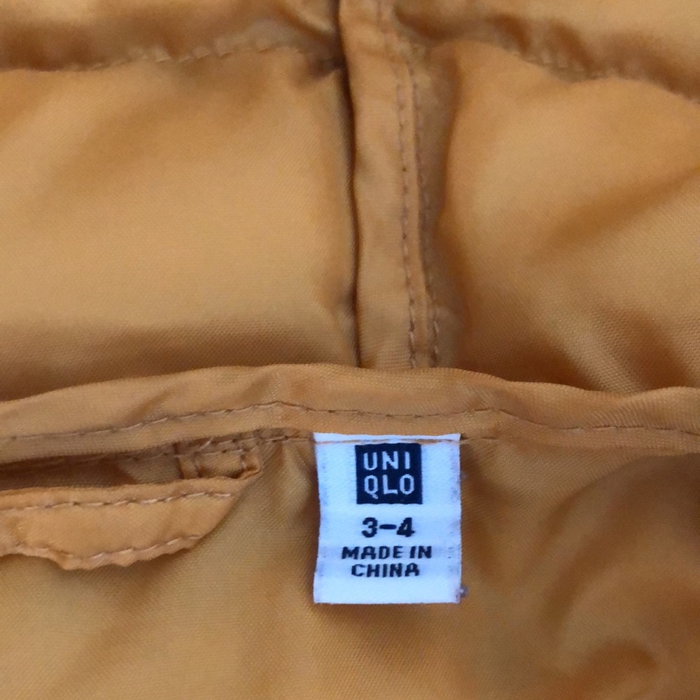 UNIQLO Puffer Jacket - Picture 4 of 5
